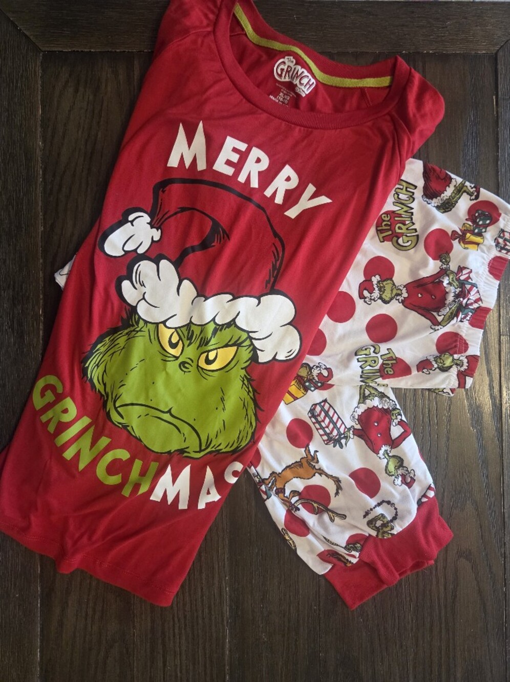 Dr. Seuss Grinch Red and White Pajama Set